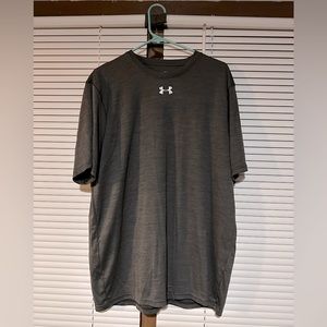 Under Armour Grey Large Moisture Wicking T-Shirt